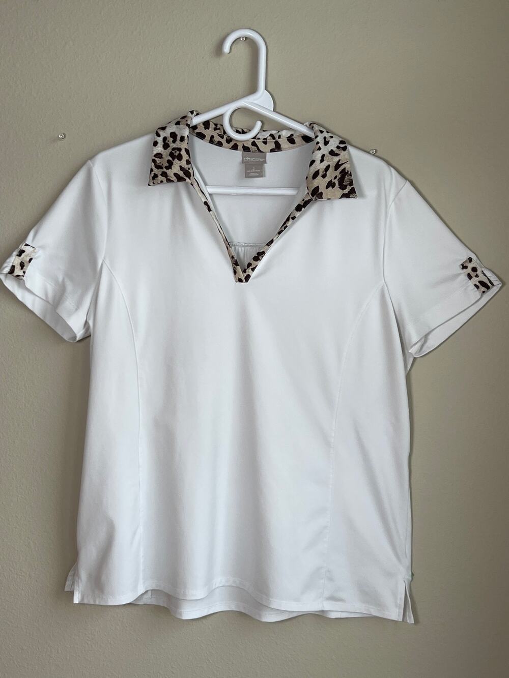 Chico's Zenergy White Leopard Print Trim Performance Polo –Size 2 large